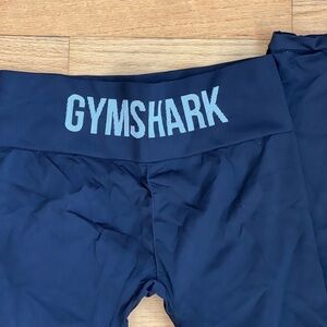 Black gym shark leggings